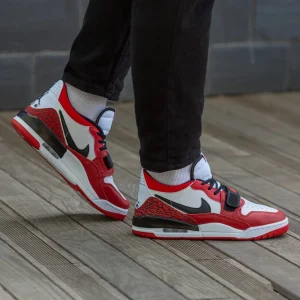 Air Jordan Legacy  low White Red