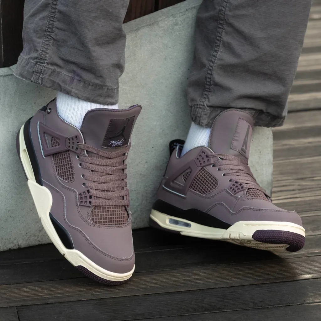 Air Jordan Retro 4 A Ma Maniere Violet Ore