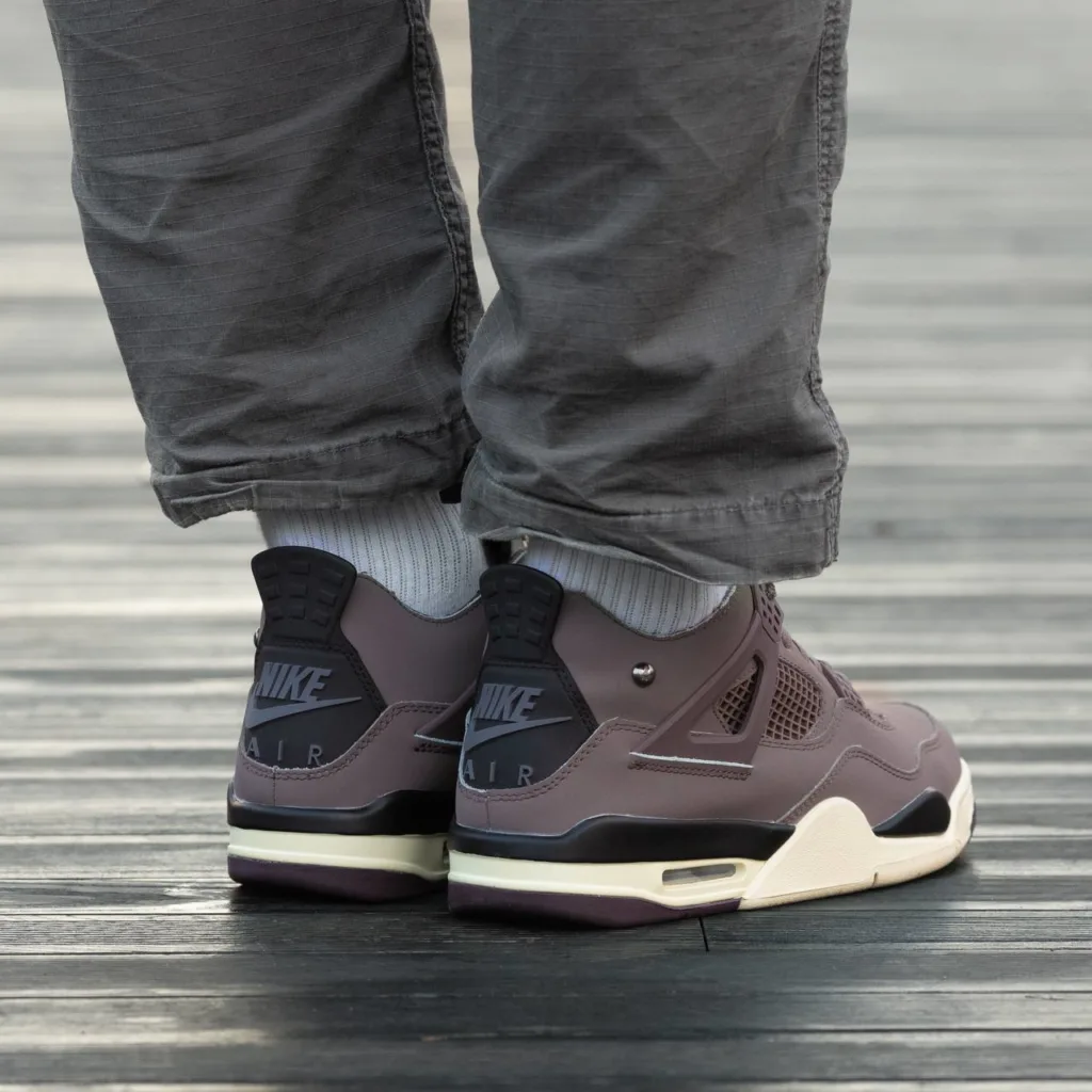 Air Jordan Retro 4 A Ma Maniere Violet Ore