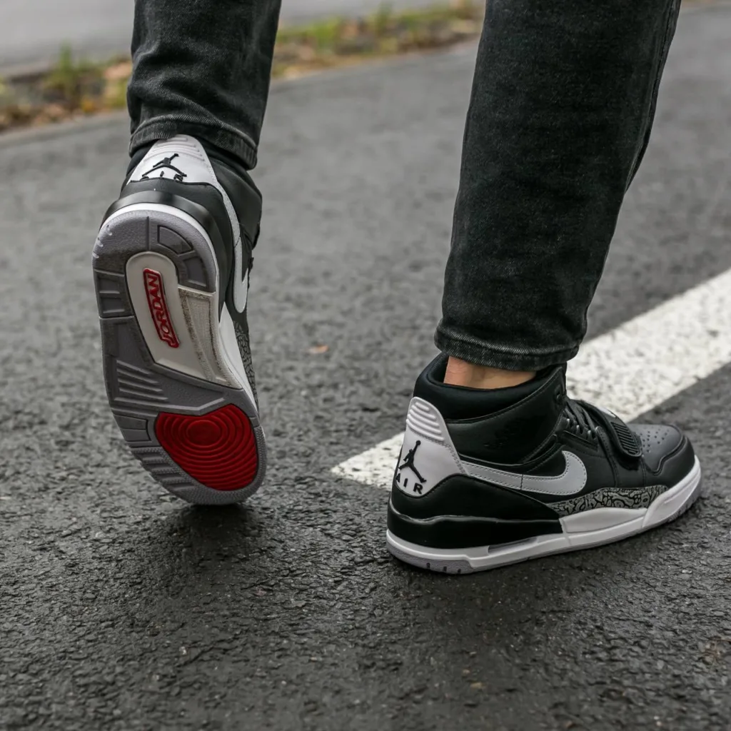 Air Jordan Legacy Black White