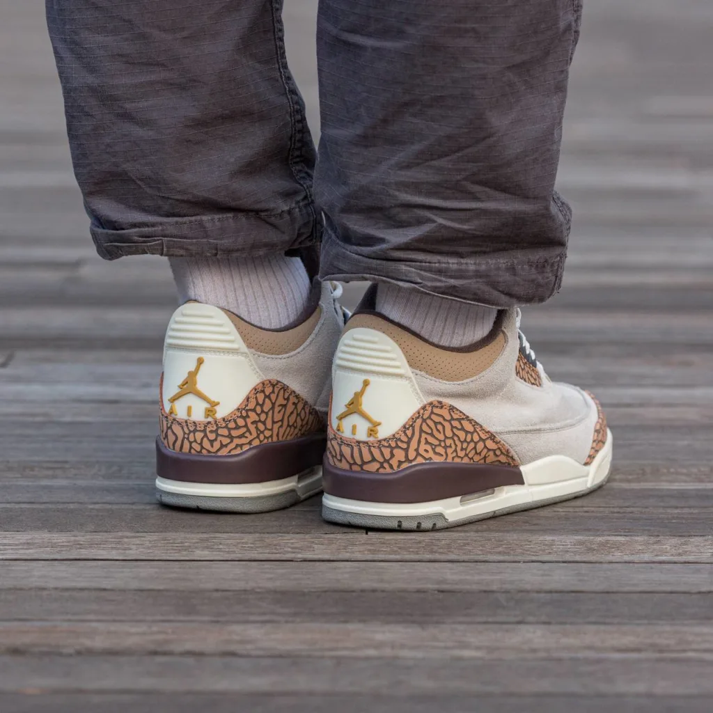 Air Jordan Retro 3 Suede GreyBrown