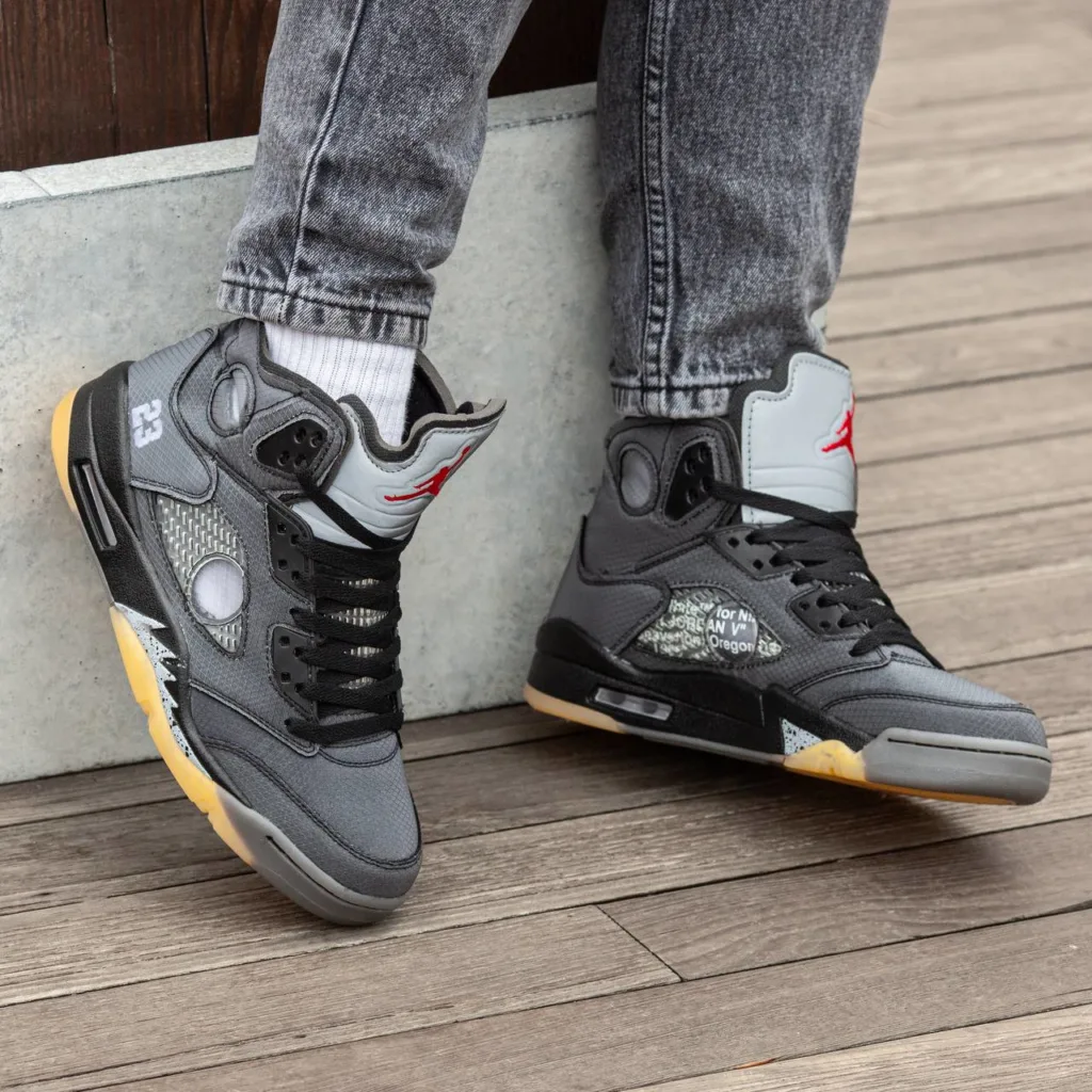 Air Jordan Retro 5 x Off White