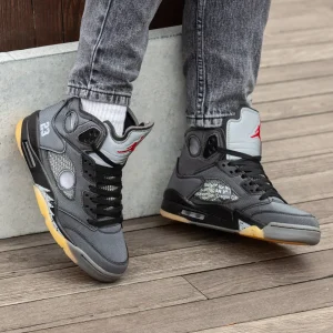 Air Jordan Retro 5 x Off White