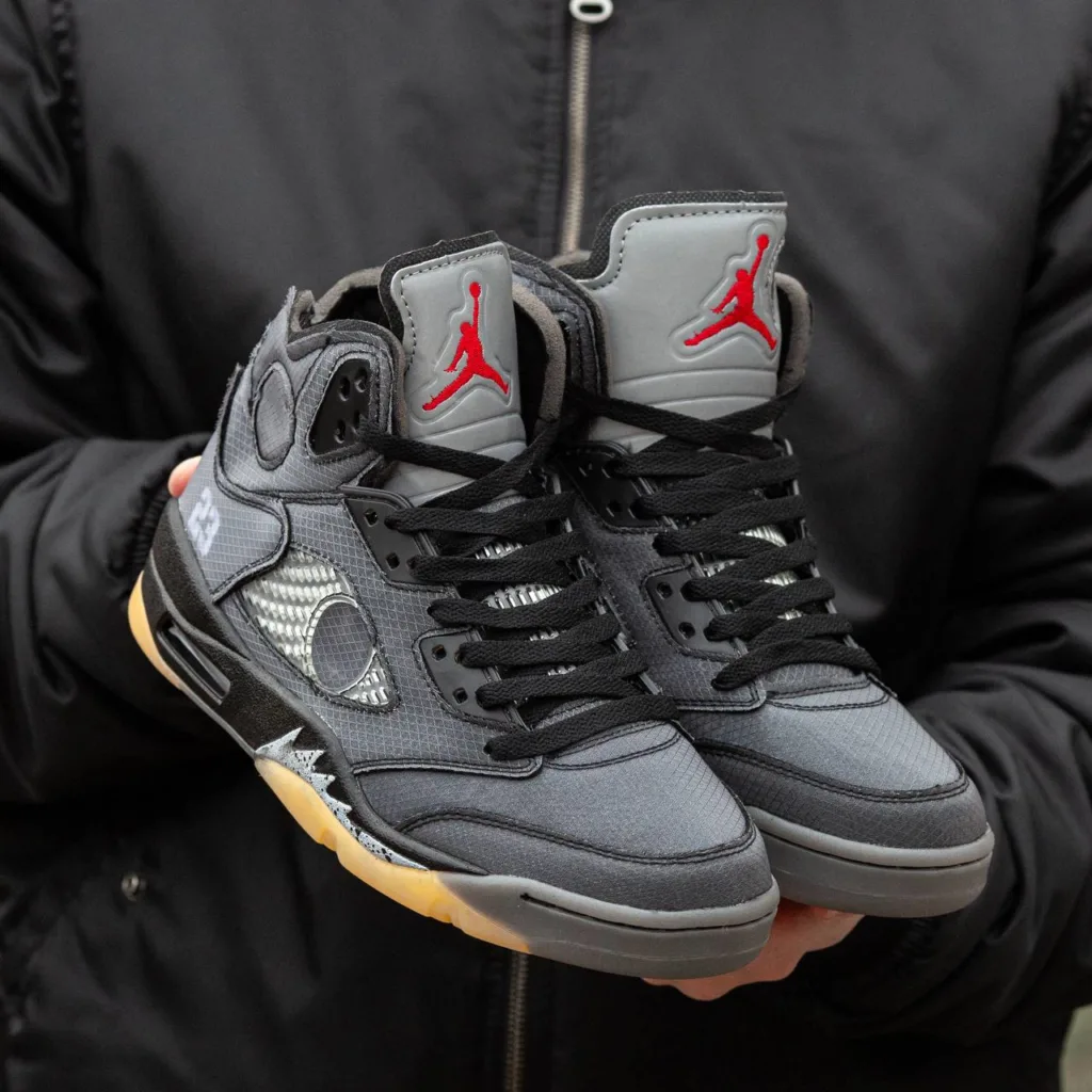 Air Jordan Retro 5 x Off White