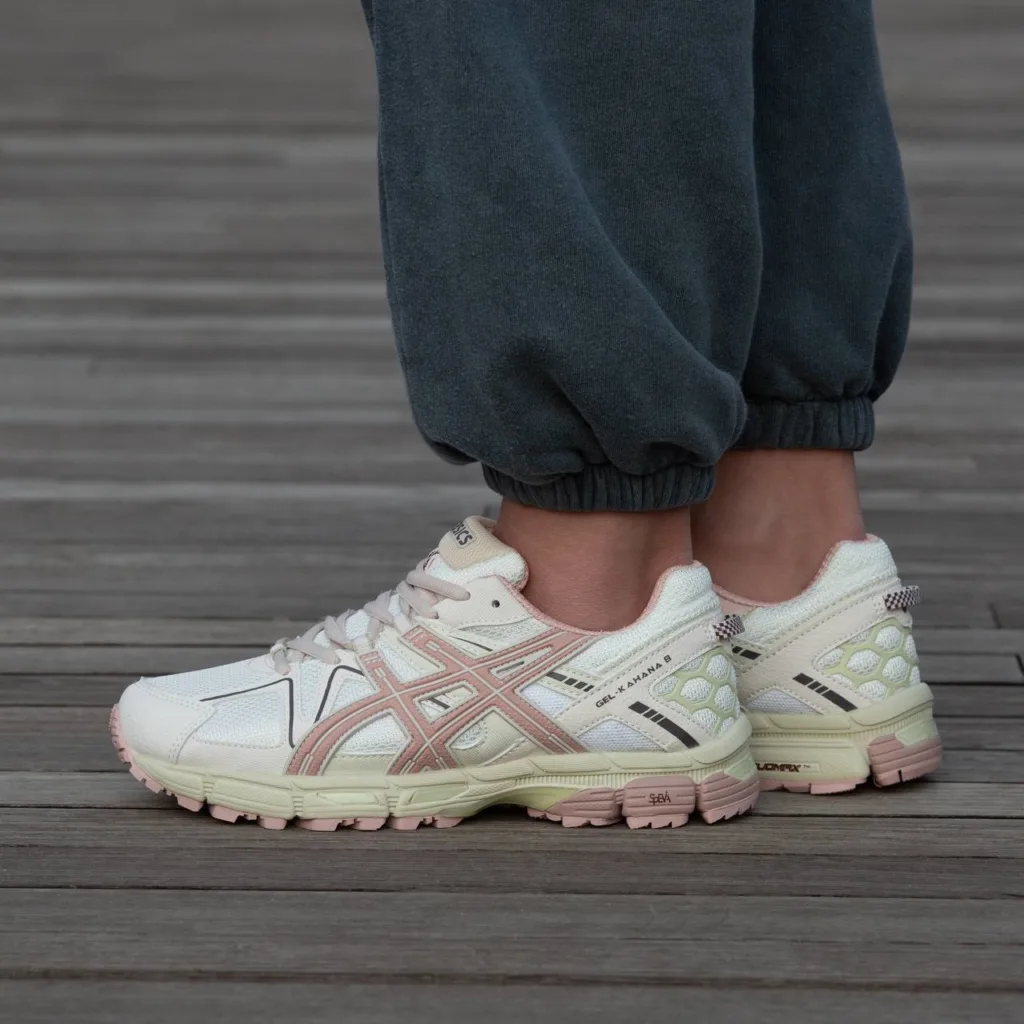 Asics Gel-Kahana 8  White Pink