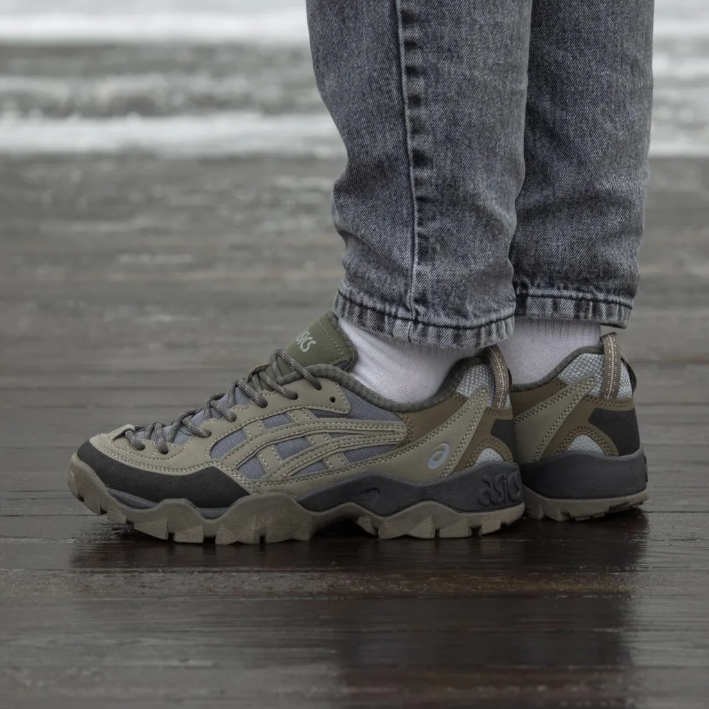 Asics Gel-Pickax Clay Grey/Mink