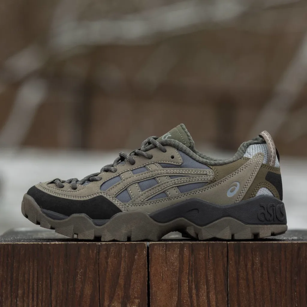 Asics Gel-Pickax Clay Grey/Mink