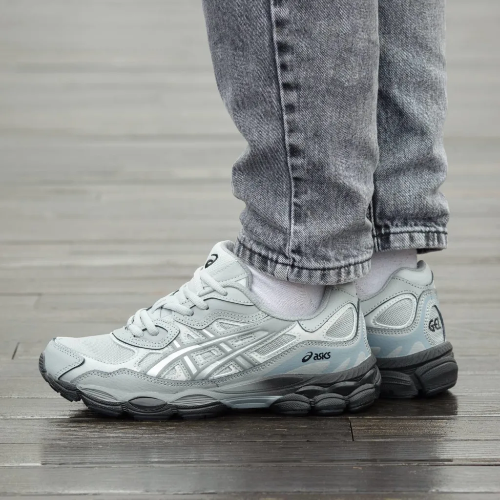 Asics Gel NYC Silver