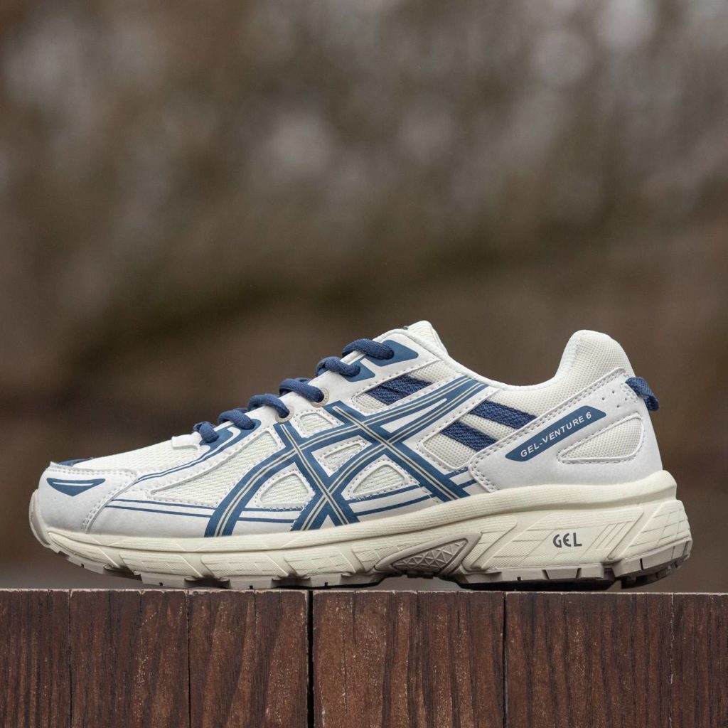 Asics Gel Venture 6 Beige Blue