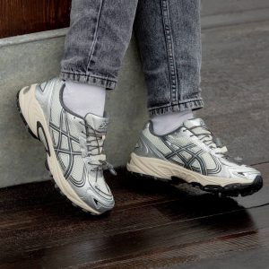 Asics Gel-Kahana TR V4 Silver Beige