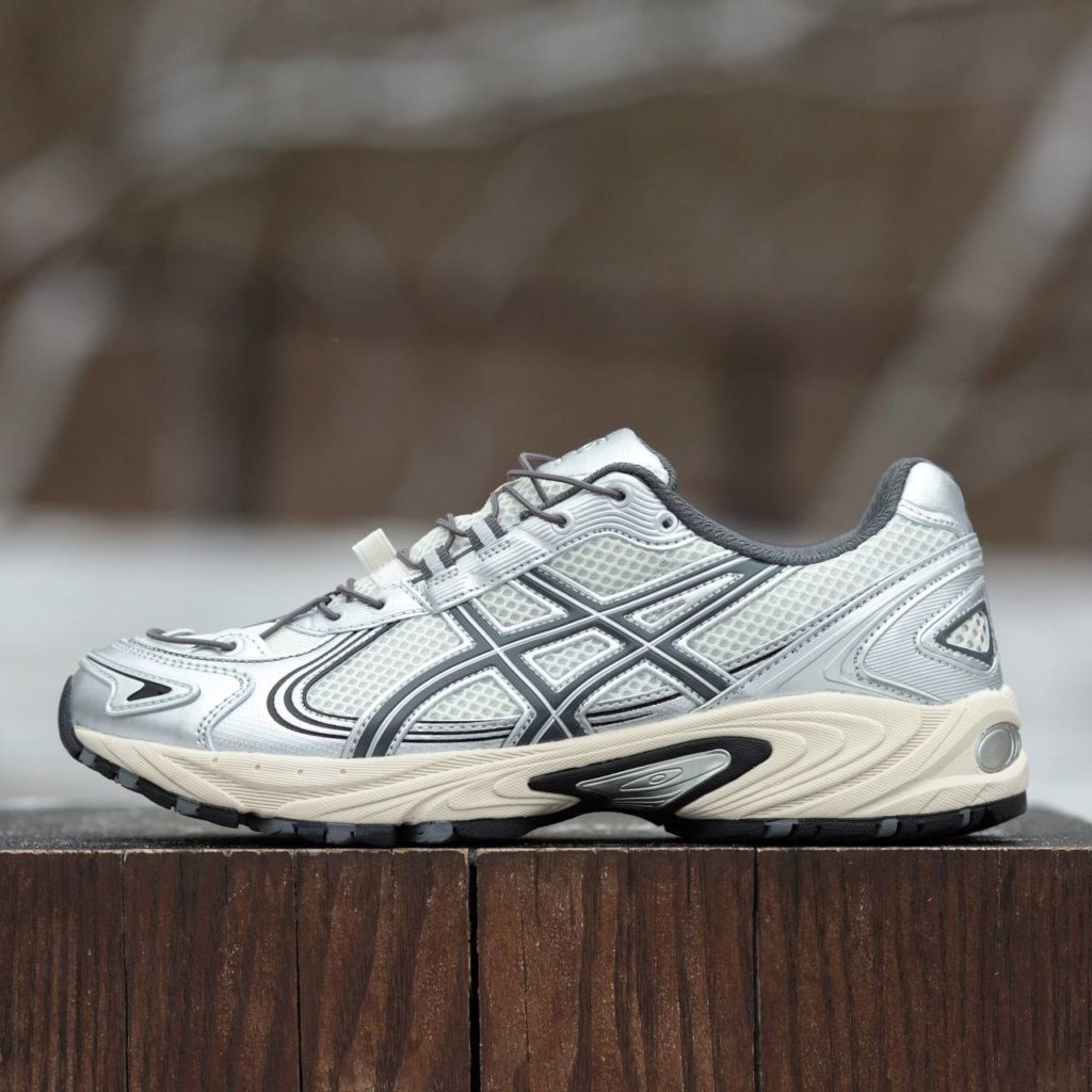 Asics Gel-Kahana TR V4 Silver Beige