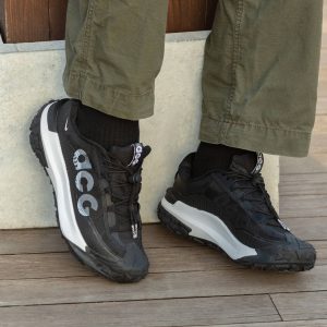 Nike ACG Mountain Fly 2 Low Black White