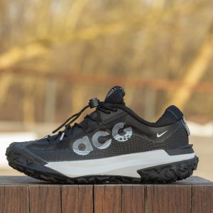 Nike ACG Mountain Fly 2 Low Black White