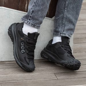 Nike ACG Moutain fly Gore tex All Black