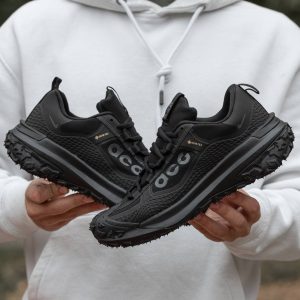 Nike ACG Moutain fly Gore tex All Black