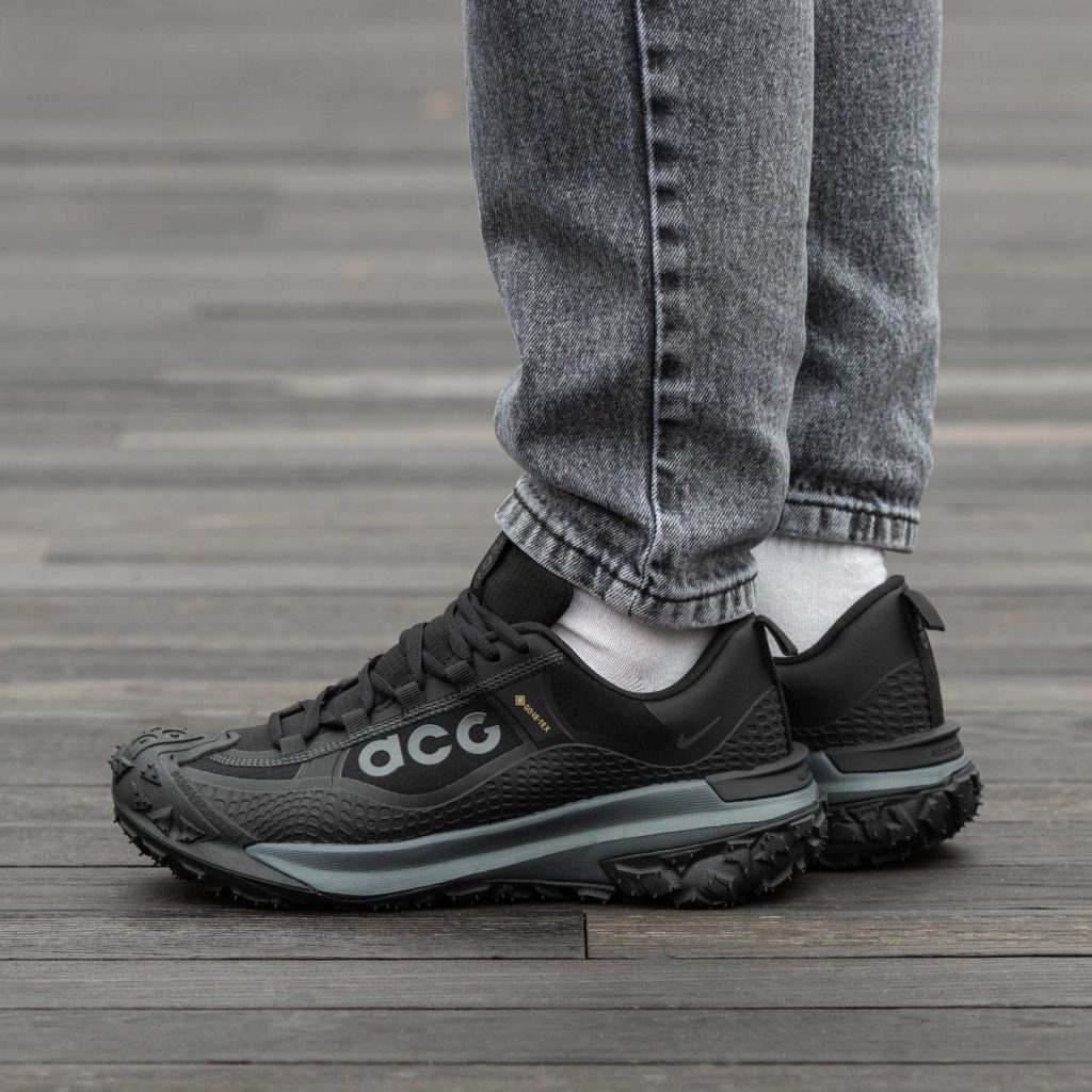 Nike ACG Moutain fly Gore tex Black Grey