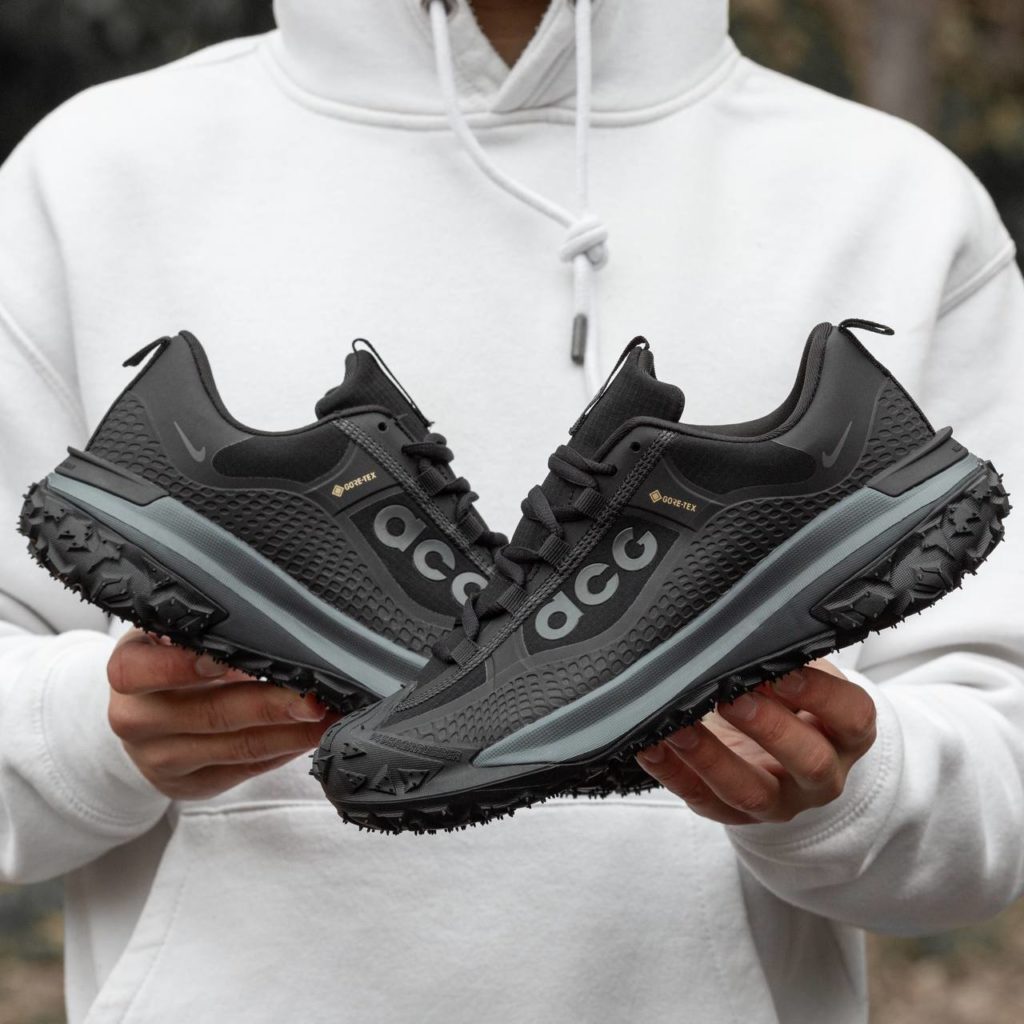 Nike ACG Moutain fly Gore tex Black Grey