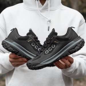 Nike ACG Moutain fly Gore tex Black Grey