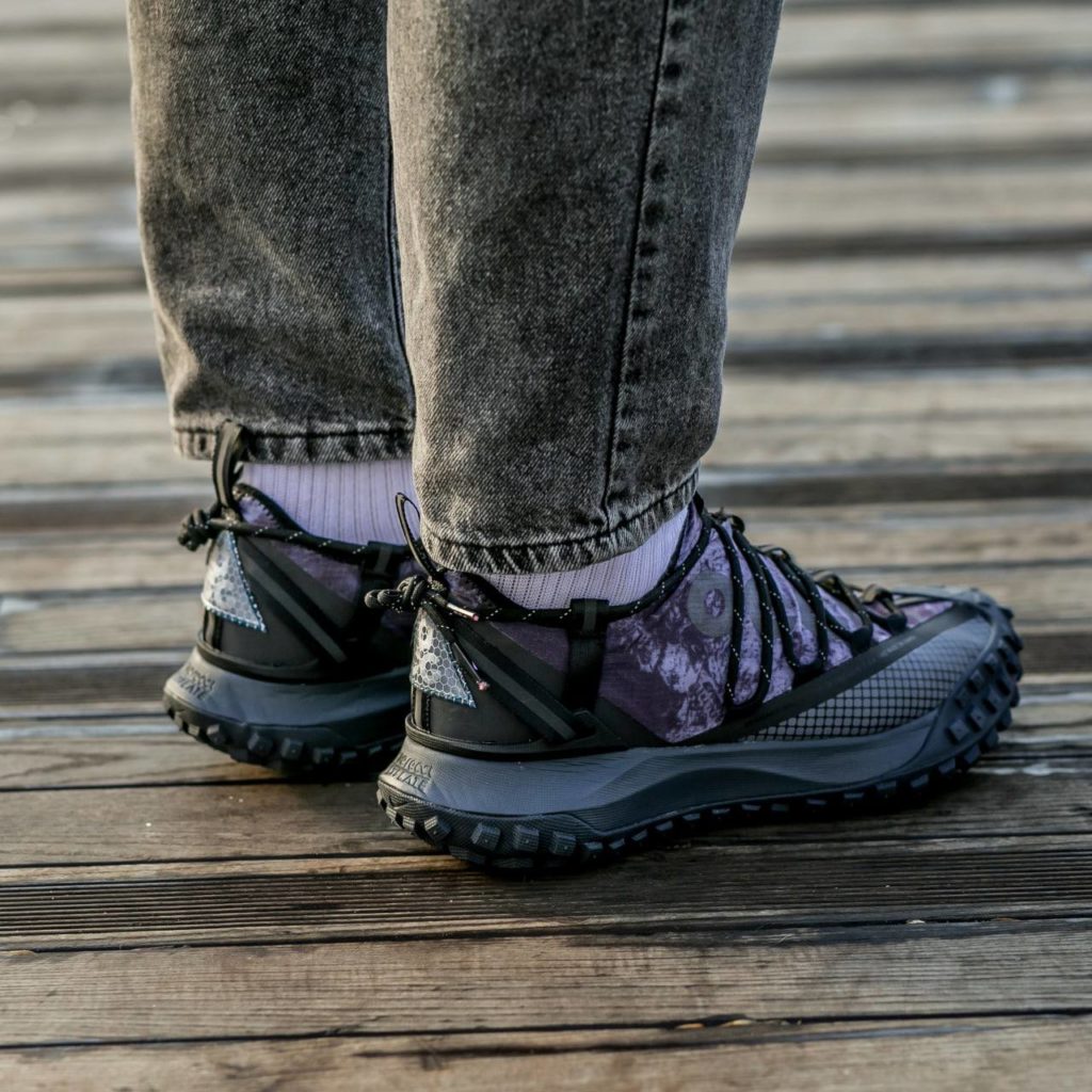 Nike ACG Mountain Fly Low  Black Blue