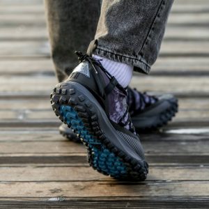 Nike ACG Mountain Fly Low  Black Blue