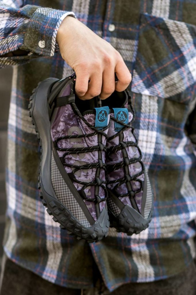 Nike ACG Mountain Fly Low  Black Blue