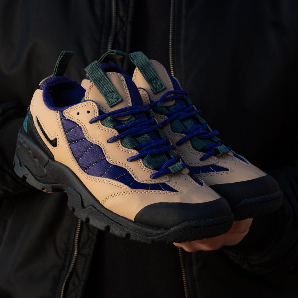 Nike ACG Air Mada Beige Blue