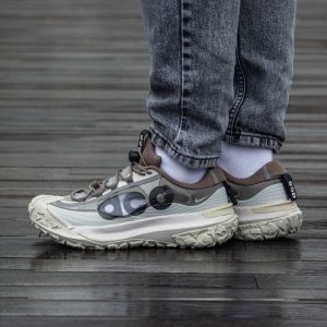 Nike Acg Mountaiwn Fly 2 Low