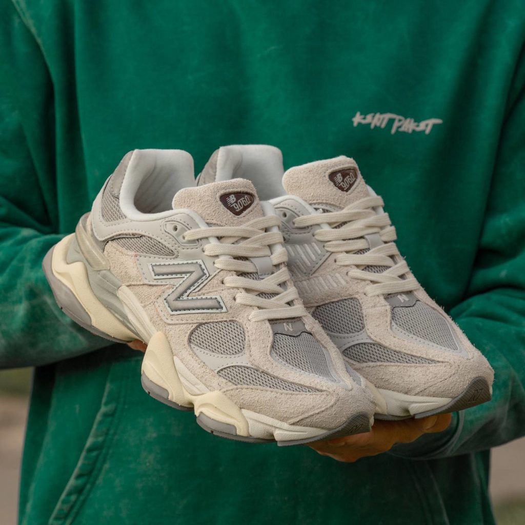 New Balance 9060 Grey/Sliver/Red