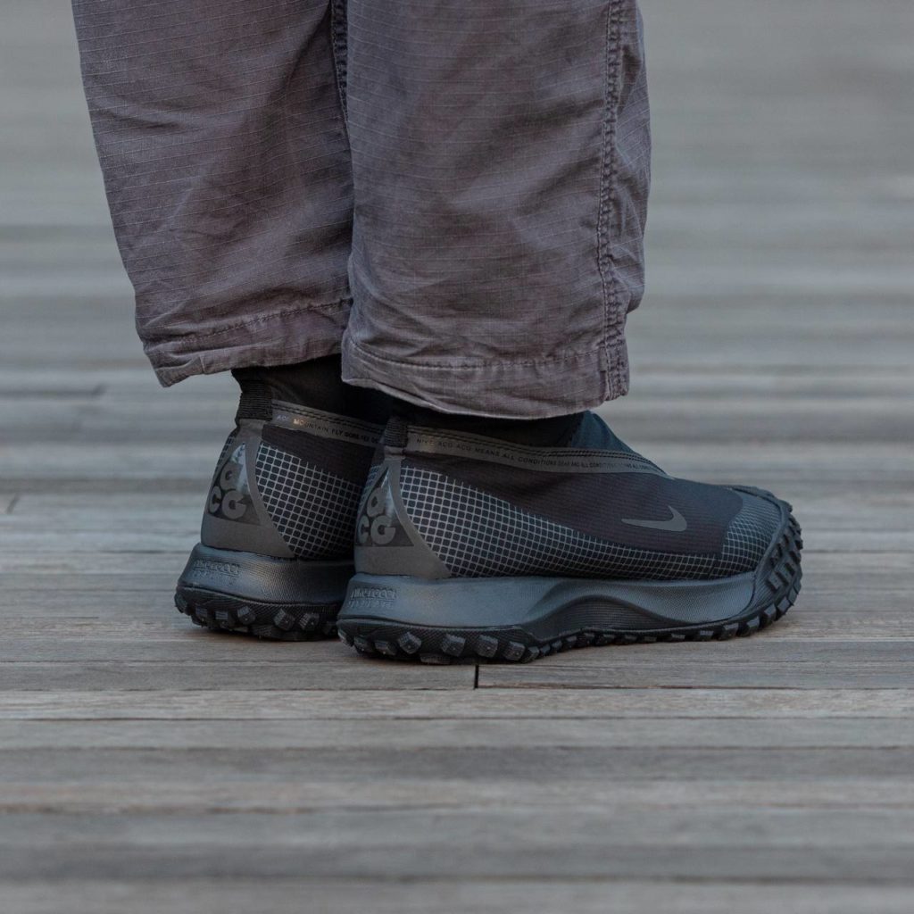 Nike ACG Mountain Fly Gore-Tex All Black