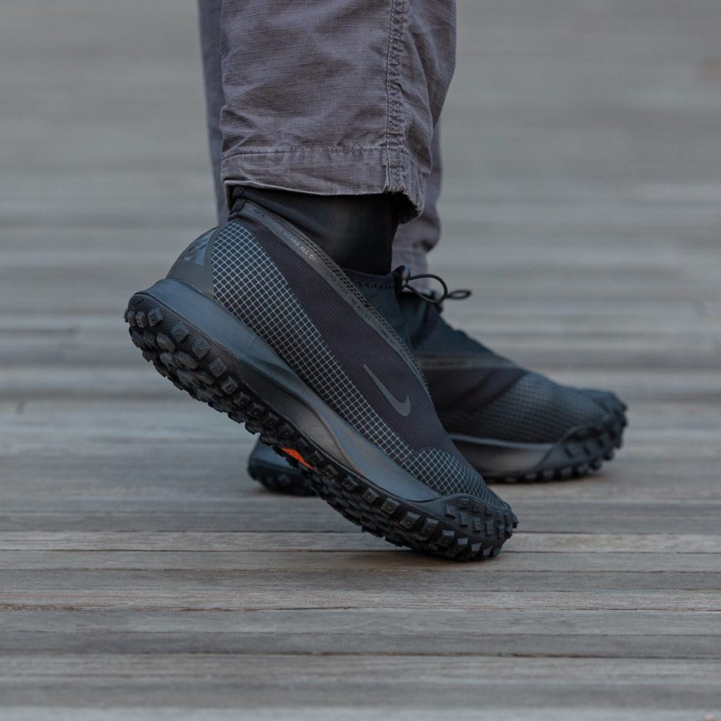 Nike ACG Mountain Fly Gore-Tex All Black