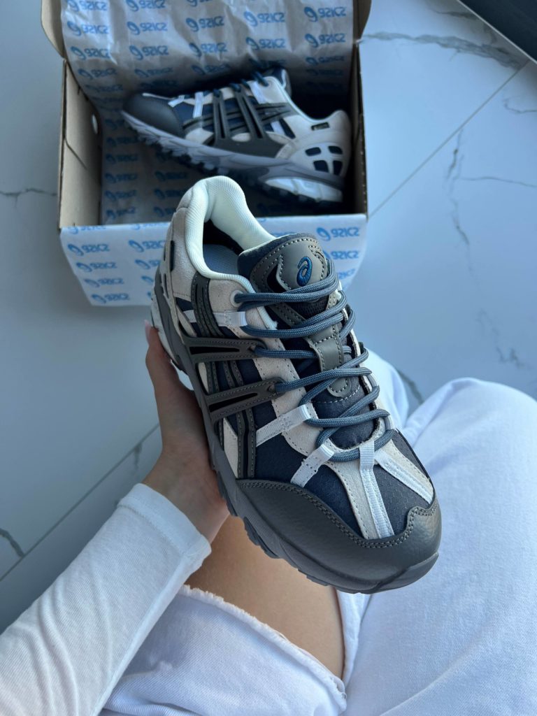 Asics Gel-Sonoma 15-50 GORE-TEX Beige Grey