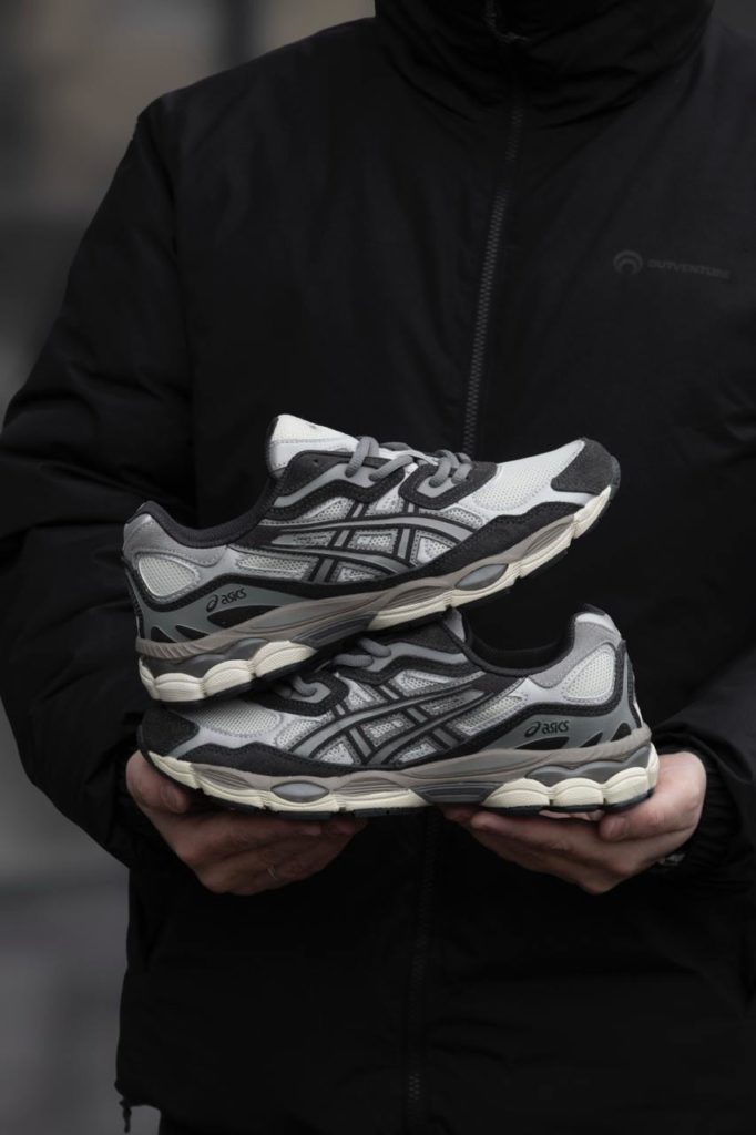 Asics Gel-Sonoma Black Green