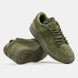 Supreme x Nike SB Dunk Low Suede Green