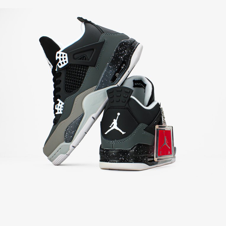 Nike Air Jordan 4 Retro “Fear Pack”