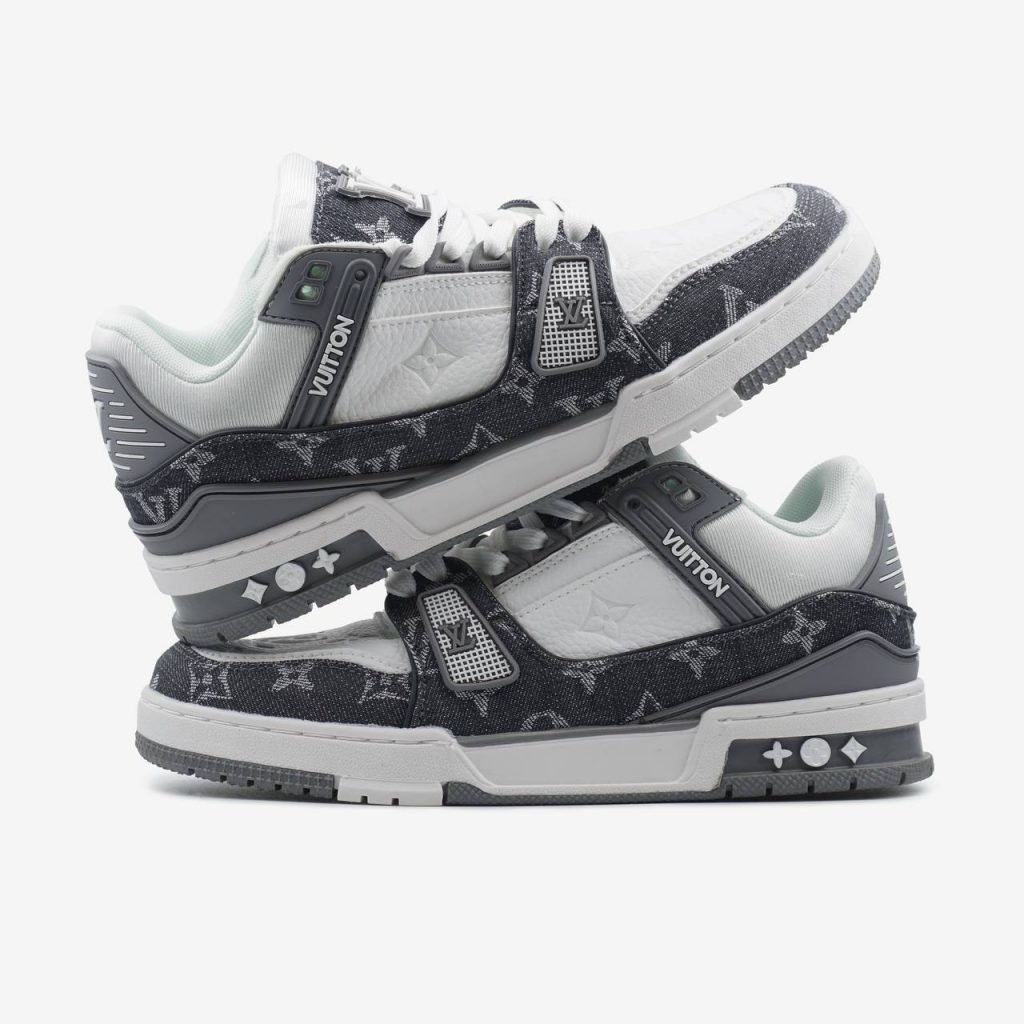 Louis Vuitton Trainer Grey White
